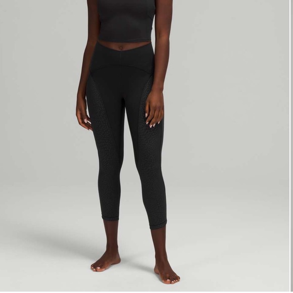 lululemon athletica Pants - NWT LULULEMON NULU AND MESH CROP LEGGINGS